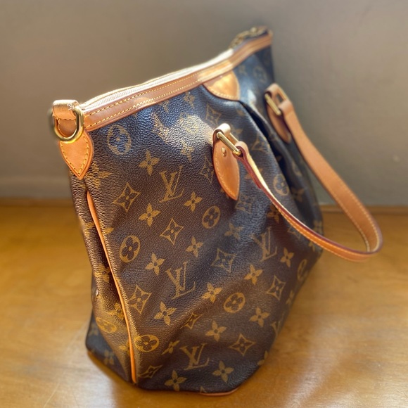 LOUIS VUITTON PALERMO PM MONOGRAM CANVAS - Picture 12 of 17